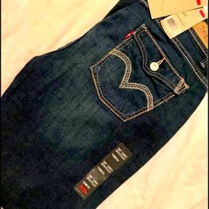 Levi’s 529 women’s jeans. NSW